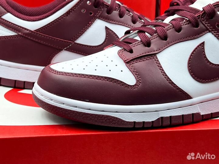 Кроссовки Nike Dunk Low Bordeaux