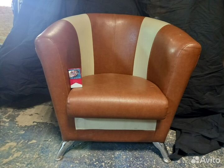 Кресла из кожзама