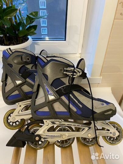 Продам роликовые коньки