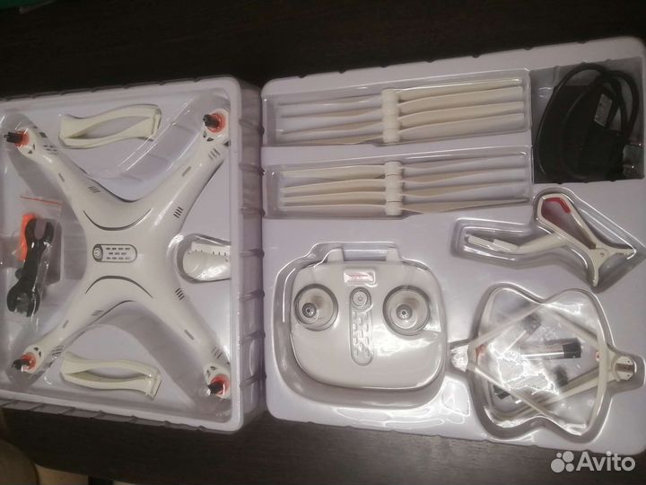 Квадрокоптер с камерой