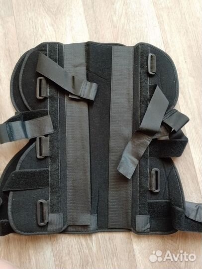 Тутор /фиксатор / ортез на коленный сустав 42 см