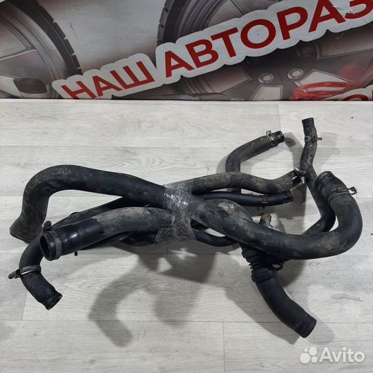 Патрубок системы охлаждения LADA Largus 2015