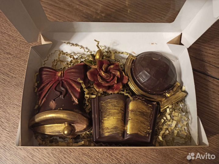 Шоколадные наборы на последний звонок