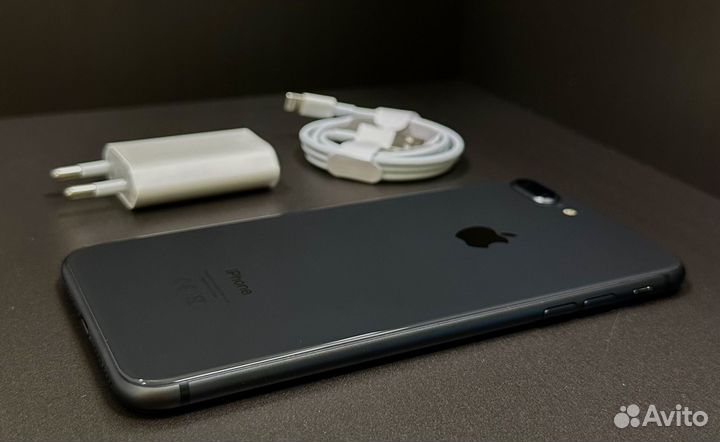 iPhone 8 Plus, 256 ГБ