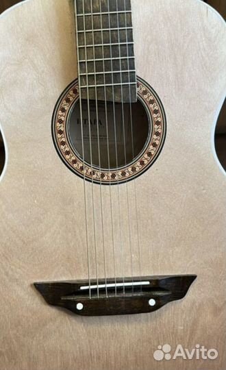Акустическая гитара