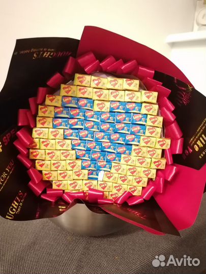 Букет love is с сердцем