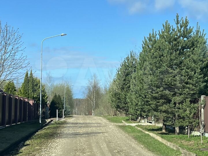 Дом 280 м² на участке 15 сот.