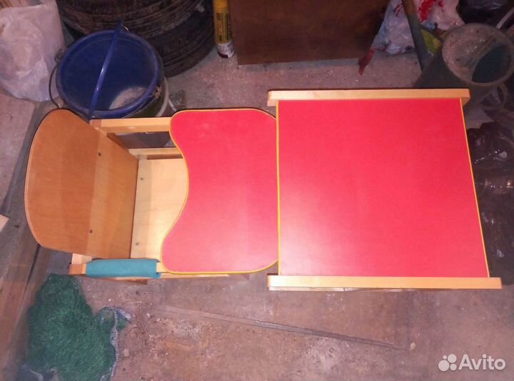 Продам столик для кормления-парта