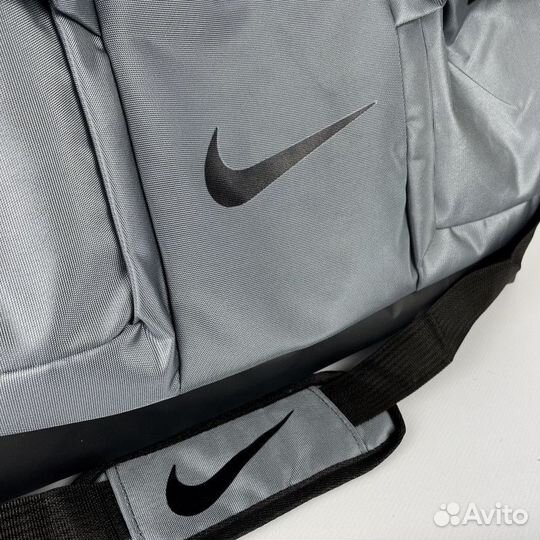 Спортивная сумка Nike