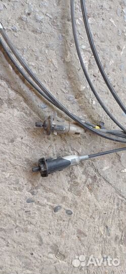 Трос багажника Тойота витц