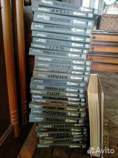 Книги (советская библиотека)