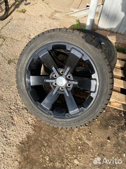 Комплект Зимних Колес Cadillac Escalade R22