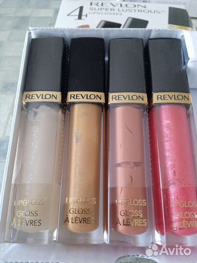Блески для губ Revlon