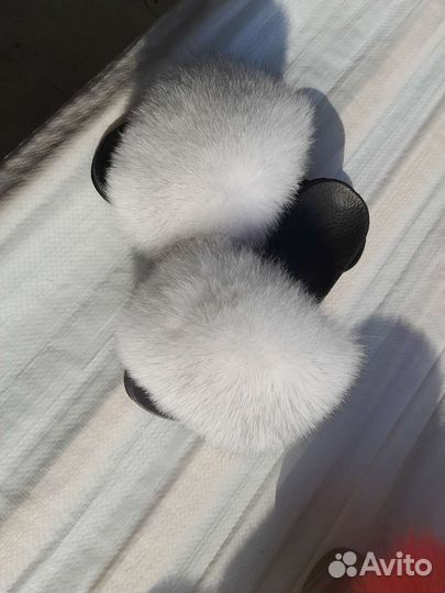 Песцовые шлепки