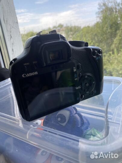 Зеркальный фотоаппарат Canon EOS 450 D