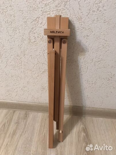 Мольберт тренога