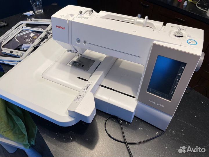 Вышивальная машинка janome 550e