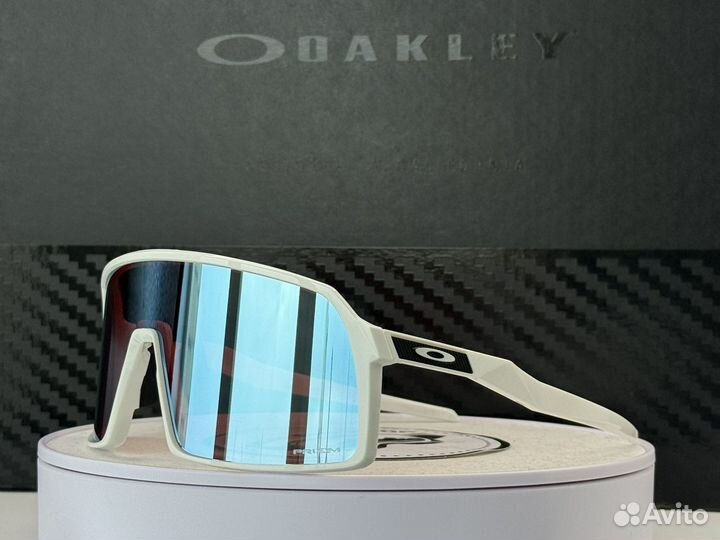 Солнцезащитные очки Oakley Sutro Prizm Snow