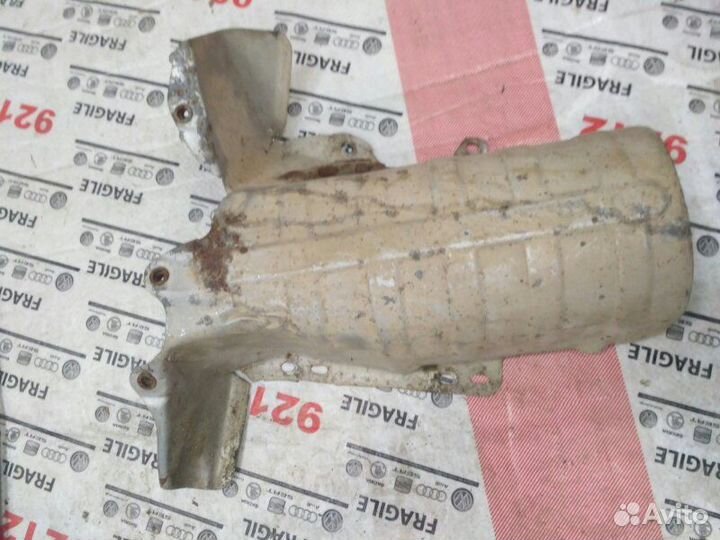 Защитный экран выпускного коллектора Citroen C4 2