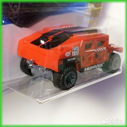 2025С Hot Wheels humvee Красный