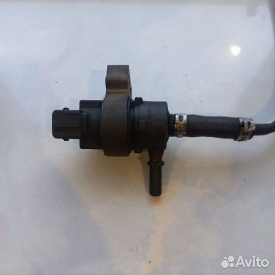 Клапан вентиляции топливного бака Mercedes-Benz