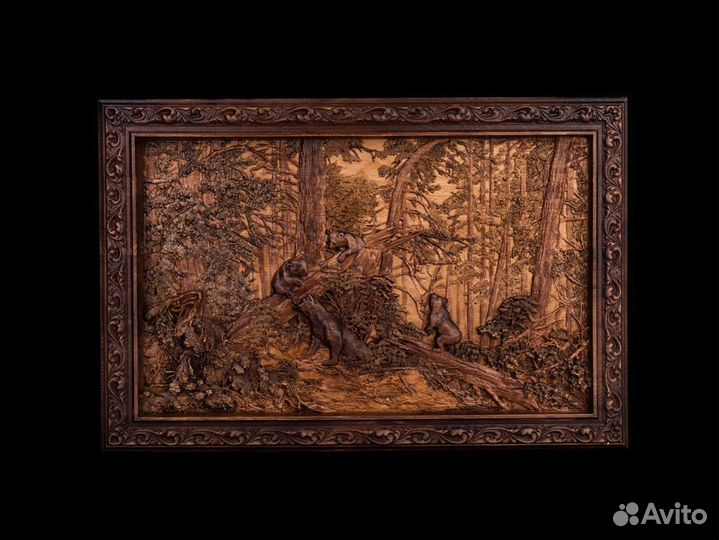 Резная картина Мишки в лесу из дерева премиум