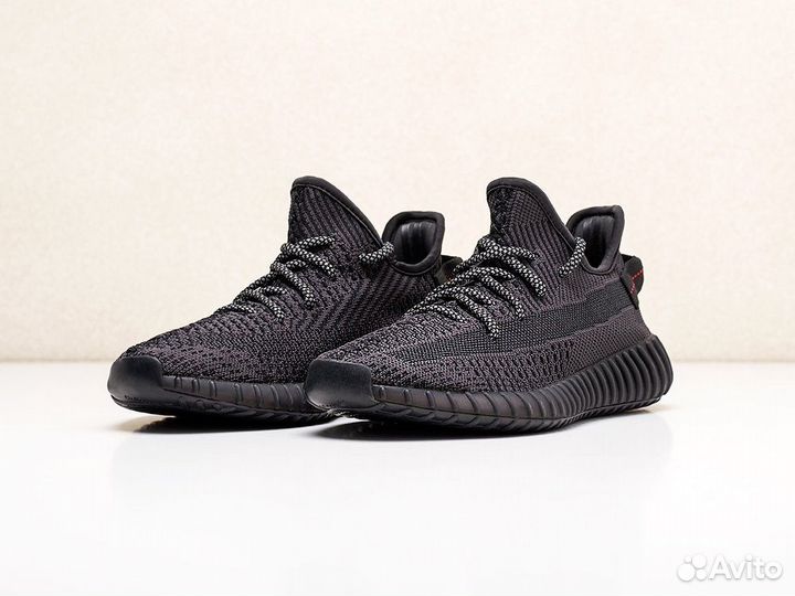 Кроссовки Adidas Yeezy Boost 350 v2 Black (36-45)