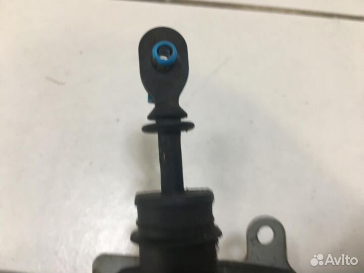 Активатор замка багажника Hyundai Santa Fe 2 CM 20