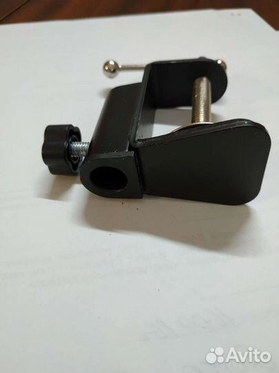 Струбцина для лампы