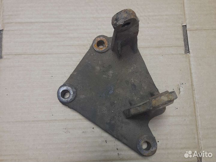 Кронштейн подушки АКПП Черри Тигго t11