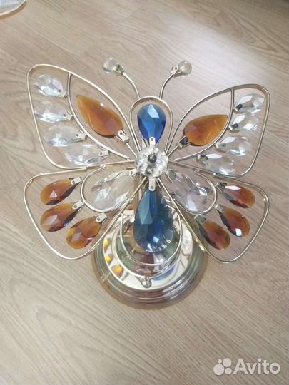 Люстра и бра