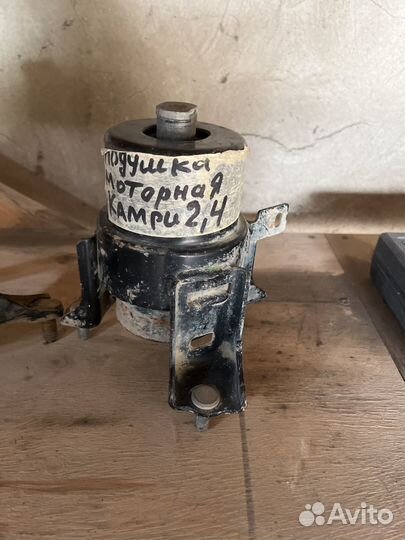 Опора двигателя toyota Camry 40