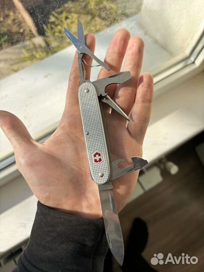 Victorinox pioneer x alox