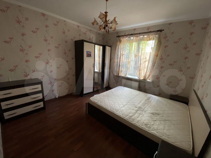 1-к. квартира, 30 м², 1/3 эт.