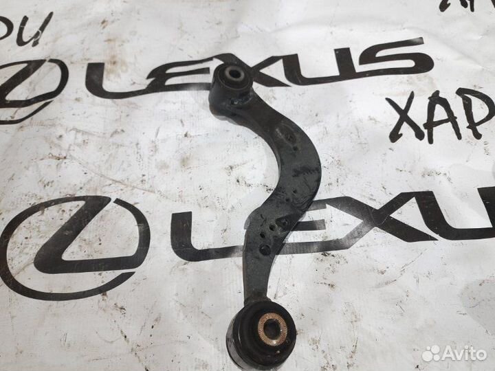 Рычаг подвески верхний правый Lexus Rx4 Rx200T