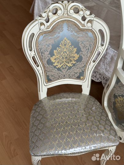 Стульями бу