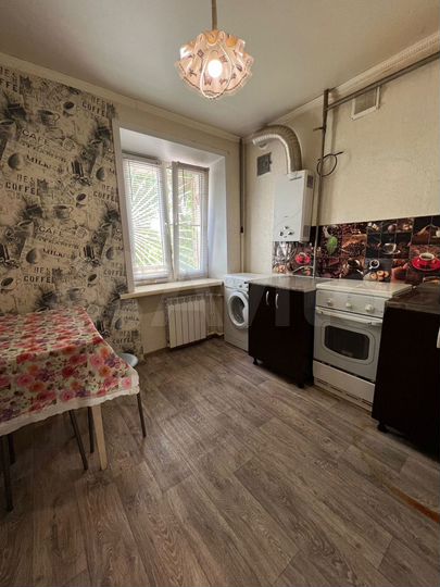 1-к. квартира, 28,7 м², 1/5 эт.