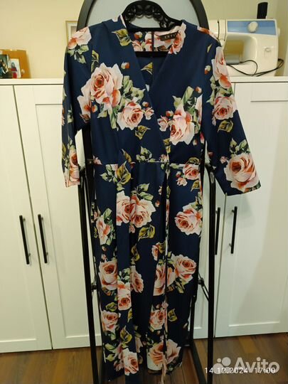 Нарядное женское платье 42 44