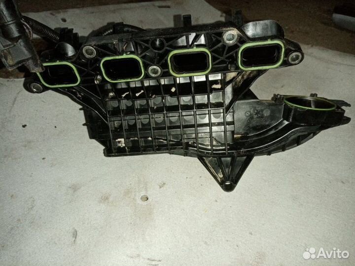 Коллектор впускной Volkswagen Passat B6 CAX 2008