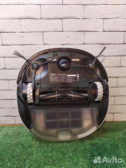 Робот-пылесос Midea VCR18W