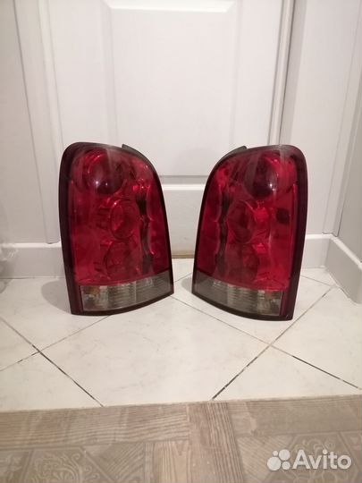 Фонари задние ssang yong rexton 1