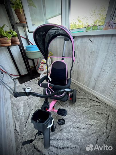 Велосипед трехколесный с родительской ручкой