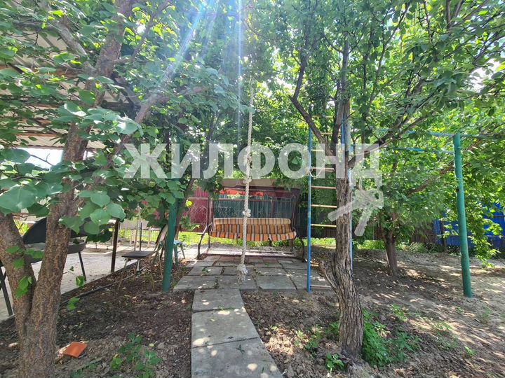 Дом 51 м² на участке 6 сот.