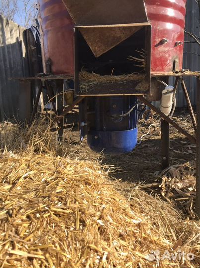Измельчитель (дробилка) сена, соломы, кукурузы