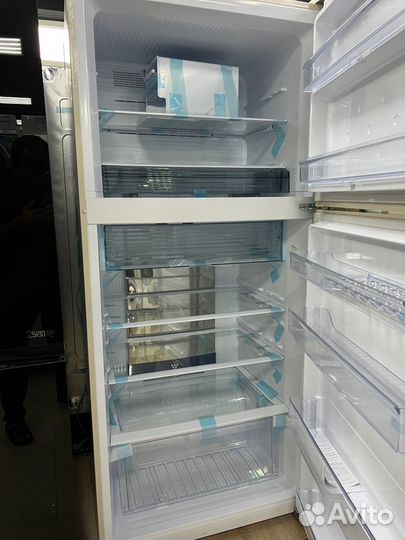 Холодильник Sharp SJ-XG55pmbe No Frost, бежевый