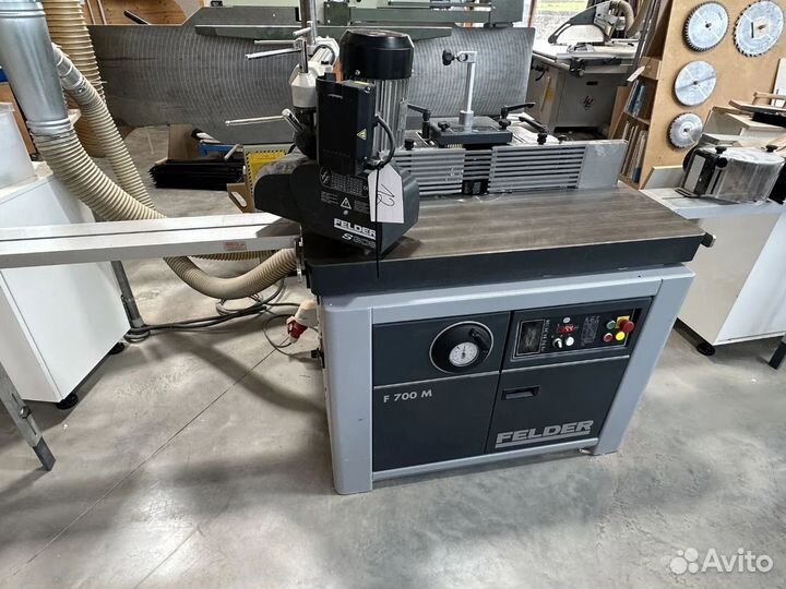 Поворотный фрезерный станок felder F 700 M