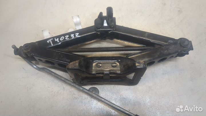 Домкрат Ford Mondeo 4, 2009