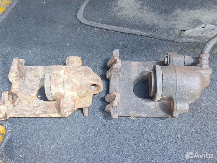 Суппорта гольф 2 передние