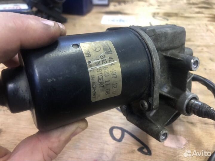 Моторчик стеклоочистителя Mercedes-Benz C-Class