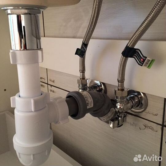 Сантехник. Работаю Один. Любые услуги Сантехника